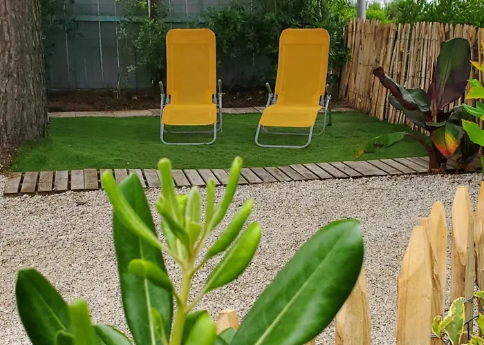 Campsite Mobil Bord De Le Port-des-Barques